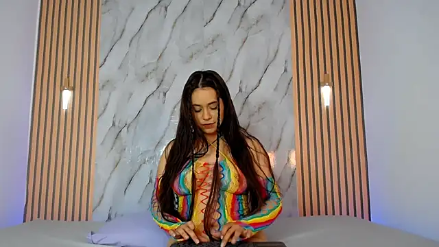 PiaGelvez online show from October 28, 9:19 pm