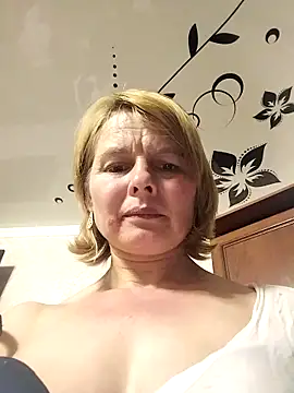 Masha412111 online show from May 6, 8:46 pm