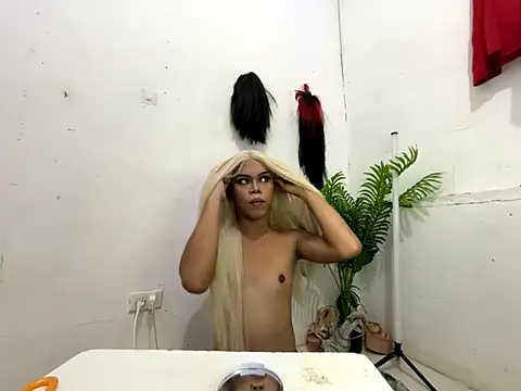 ella foxtrot online show from October 25, 1:30 pm