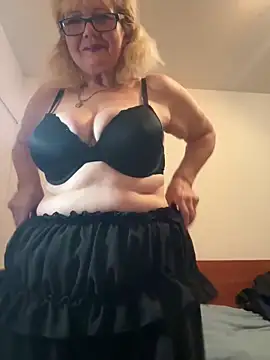 BoloshkaBlonda online show from October 17, 9:18 pm