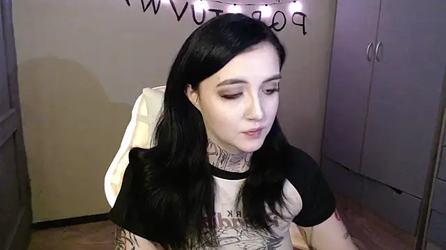 Rin andersonn online show from November 28, 8:23 pm