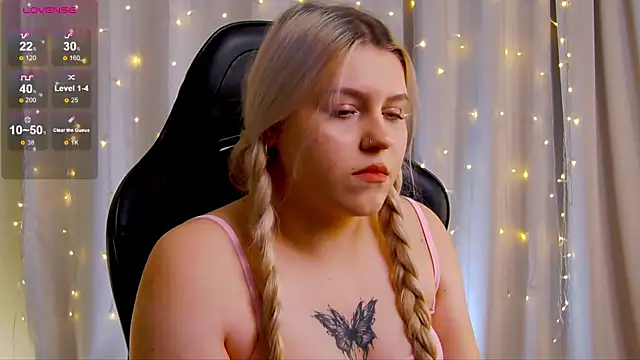 Malisha kiss online show from October 9, 9:02 am