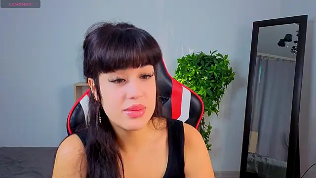 Snapshot of Erika_peach chatting on October 23, 7:58 am Erika peach online show from October 23, 7:58 am