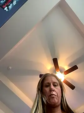 privateplaymilf online show from November 10, 6:25 pm