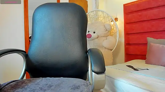 emaa rosse online show from October 23, 11:49 am