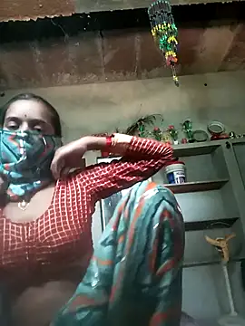 Snapshot of Cuty_kanchna chatting on October 15, 8:28 am Cuty kanchna online show from October 15, 8:28 am
