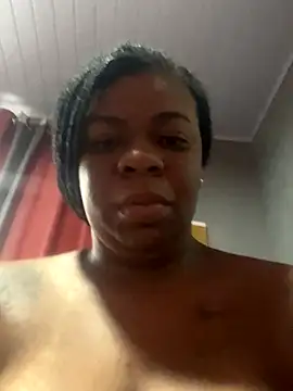 Snapshot of Priihmedeiros chatting on October 15, 3:25 pm Priihmedeiros online show from October 15, 3:25 pm