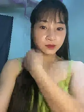 banlinh004 online show from May 13, 3:07 pm