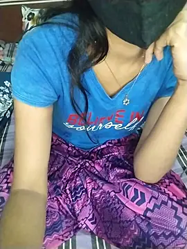 swethareddyy9119 online show from December 21, 3:16 pm