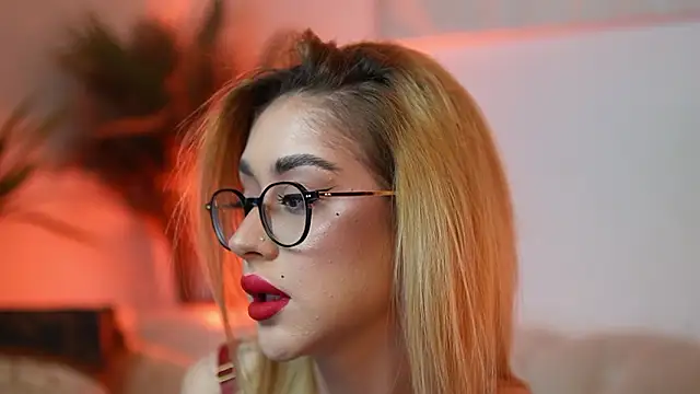 AileenKiss online show from February 19, 10:08 pm