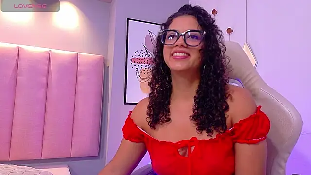 CamilaLevy online show from November 28, 12:41 pm