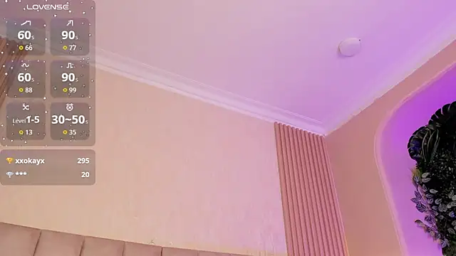 naomi hill1 online show from March 30, 5:45 pm