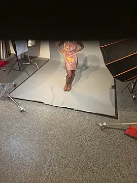 Giselledabodyyy online show from October 6, 1:11 am