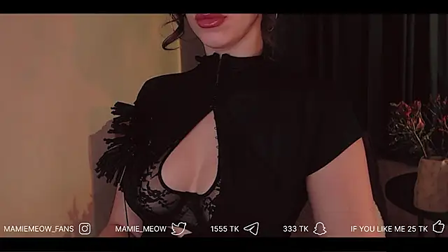 Mamiemeow online show from April 3, 3:32 pm