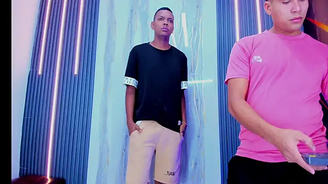 Play boys Hot2 online show from December 1, 8:00 pm