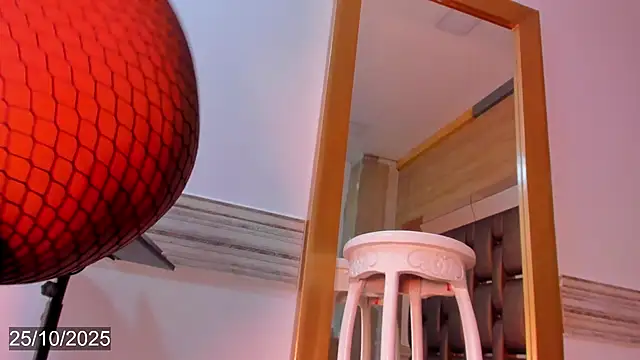 bella tinkerbell bahamas online show from October 25, 9:10 pm