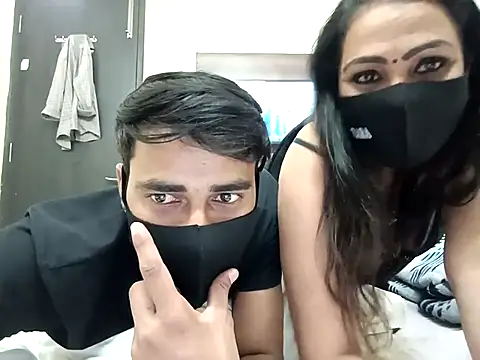 horny milf couple online show from October 8, 6:56 pm