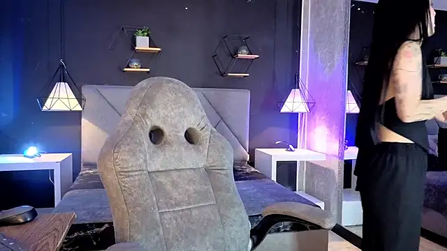 giapearl25 online show from November 12, 1:42 pm