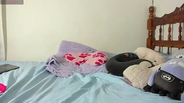 jilary  clinton online show from February 17, 8:02 am