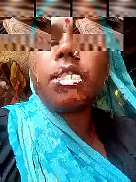 Snapshot of Janvi_tv chatting on October 27, 1:56 am Janvi tv online show from October 27, 1:56 am