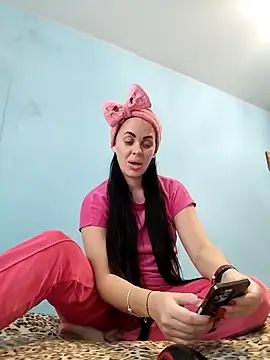 Stefaniyaxq online show from November 18, 12:17 pm