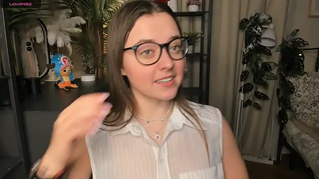 ThelmaJusto online show from February 12, 3:25 pm