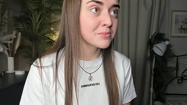 ThelmaJusto online show from November 9, 4:14 pm