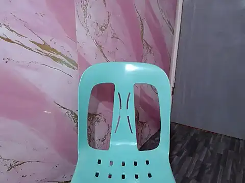 sexyloveee online show from December 3, 2:14 am