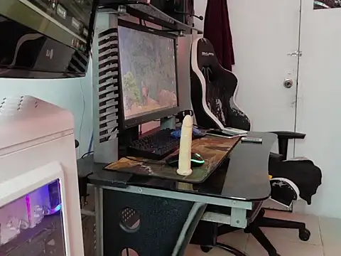 kitty-aly online show from December 19, 11:41 pm