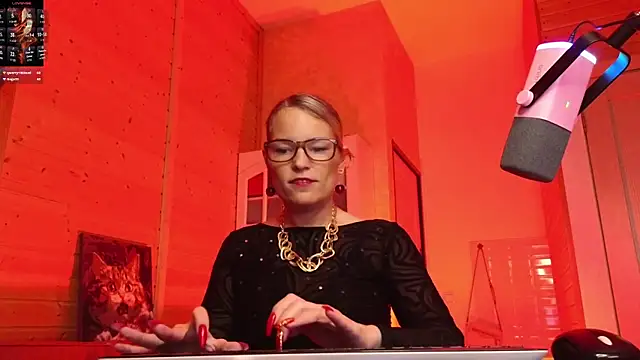 Lady Shine online show from April 14, 5:02 pm