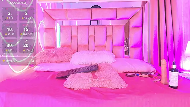 Nefera Noxx online show from January 14, 5:01 am