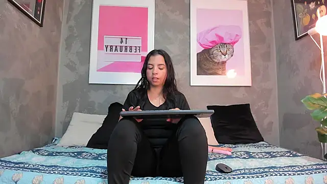 MiaNyxara dh online show from October 27, 10:04 pm