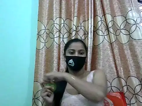 daisy-03 online show from November 18, 5:47 pm