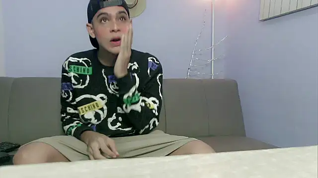 Twinks boys  online show from October 14, 3:53 am