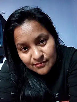 lucia00xx online show from March 3, 10:49 pm