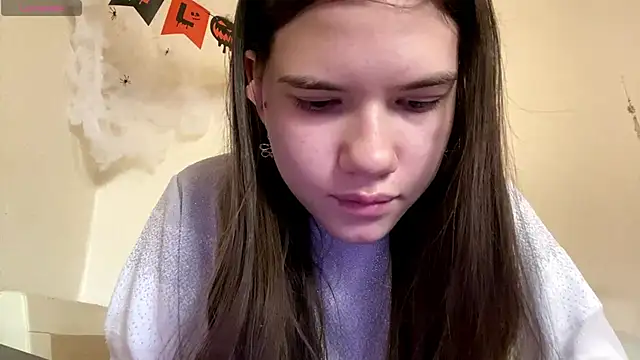 AlmetaBradicich online show from November 2, 6:06 am