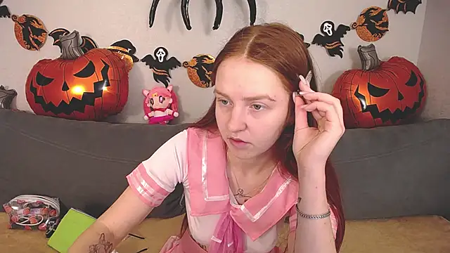 Evarey  online show from October 25, 5:37 am