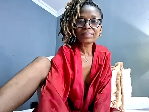 NaughtyCouga online show from April 10, 6:41 am