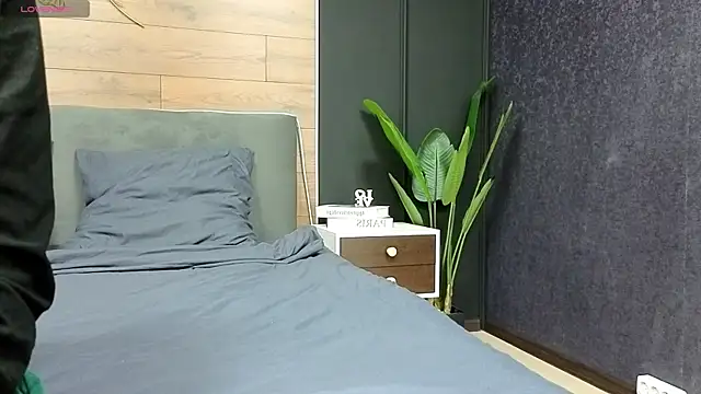 AmeliaMoren online show from October 25, 3:41 pm