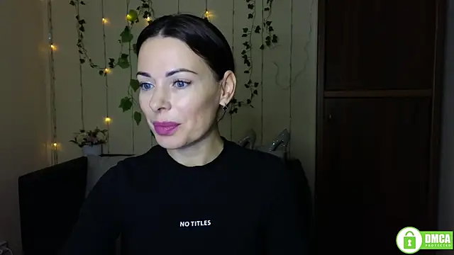 Snapshot of Rita_lovvylyou chatting on October 22, 11:26 am Rita lovvylyou online show from October 22, 11:26 am