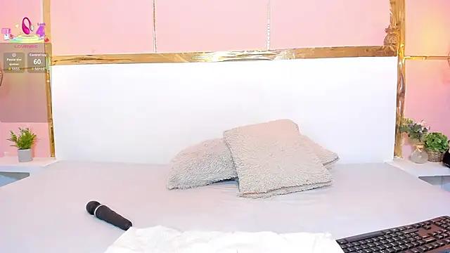 TianaGlow44 online show from November 28, 12:41 pm