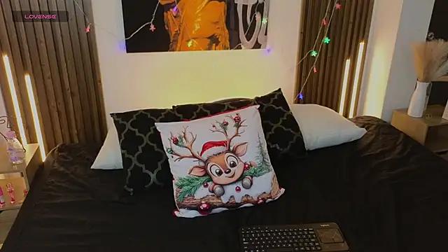 Kitty Bombon online show from November 29, 8:46 pm