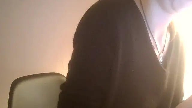 SuperValentina online show from March 20, 3:50 pm