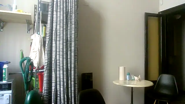 SuperValentina online show from March 21, 2:22 pm