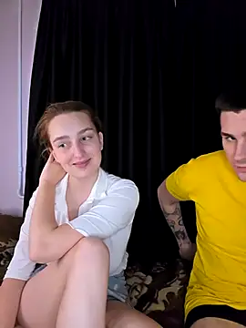 Sweet Little Lie online show from October 25, 8:11 am