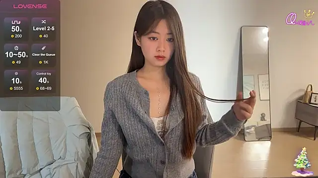 Alyssa-8 online show from March 23, 8:31 am