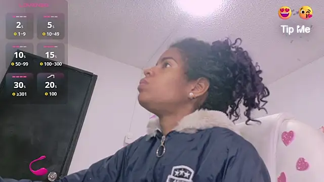 thianahorny online show from March 16, 1:37 pm