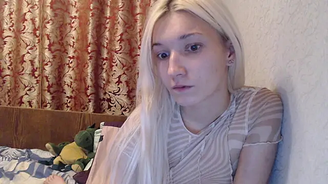 maybe doll online show from December 1, 8:00 pm