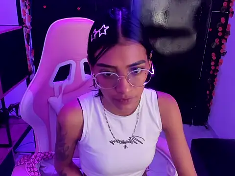 KarlaSlutSkinny   online show from February 22, 10:21 pm