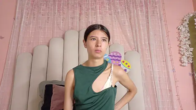 SweetRenata  online show from April 17, 12:40 pm